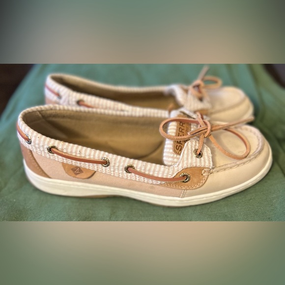 Sperry Boatshoes - Picture 1 of 7